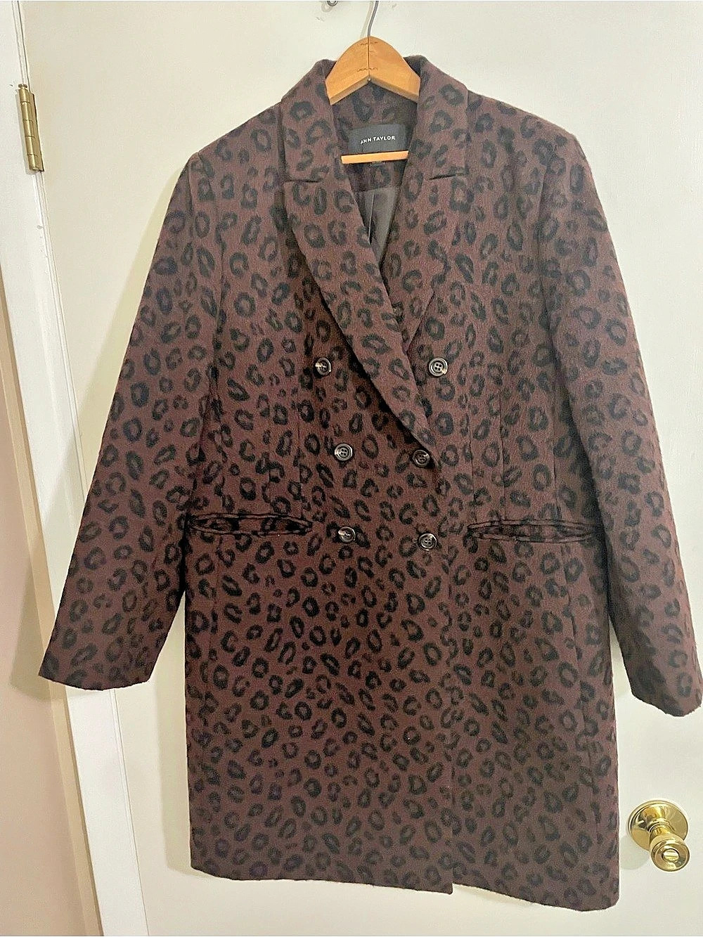 Ann Taylor Women's Animal Print Coat Size Medium